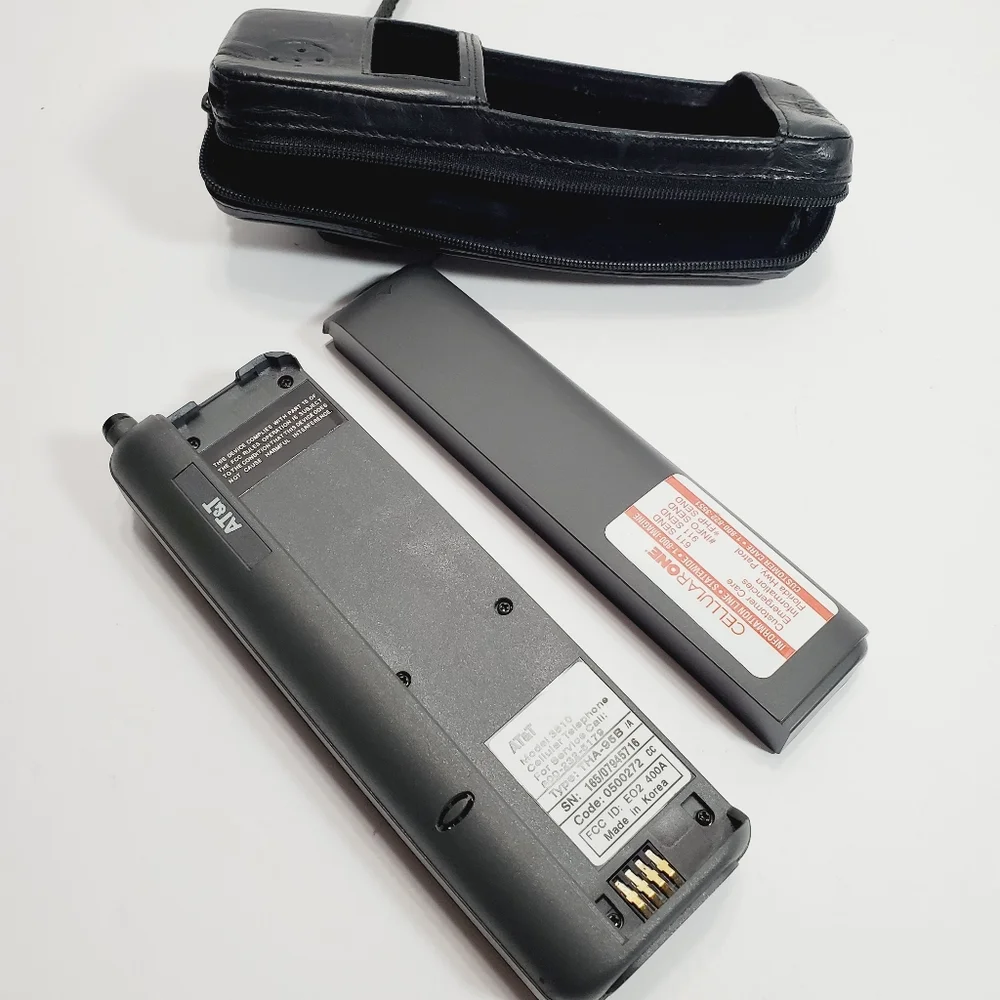 Vintage Cellular Phone AT&T 3810 THA-95B Zippered Black Leather Case